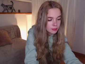 girl Live Sex Cams with little_kittty_