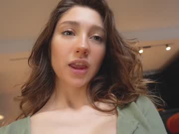 girl Live Sex Cams with mia_elfie