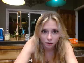 girl Live Sex Cams with emilystarxs