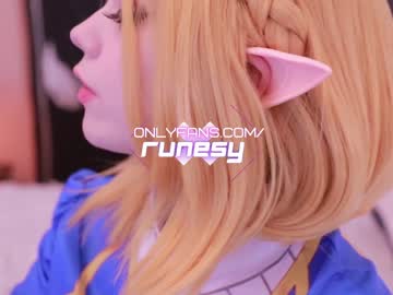 girl Live Sex Cams with runesy